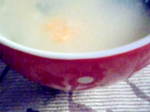 ホウレンソウとたまごの豆乳スープ